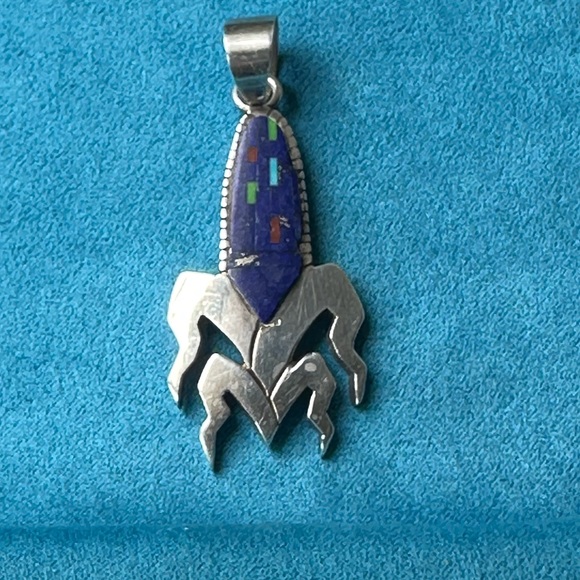 Native American Corn Pendant - Picture 1 of 4